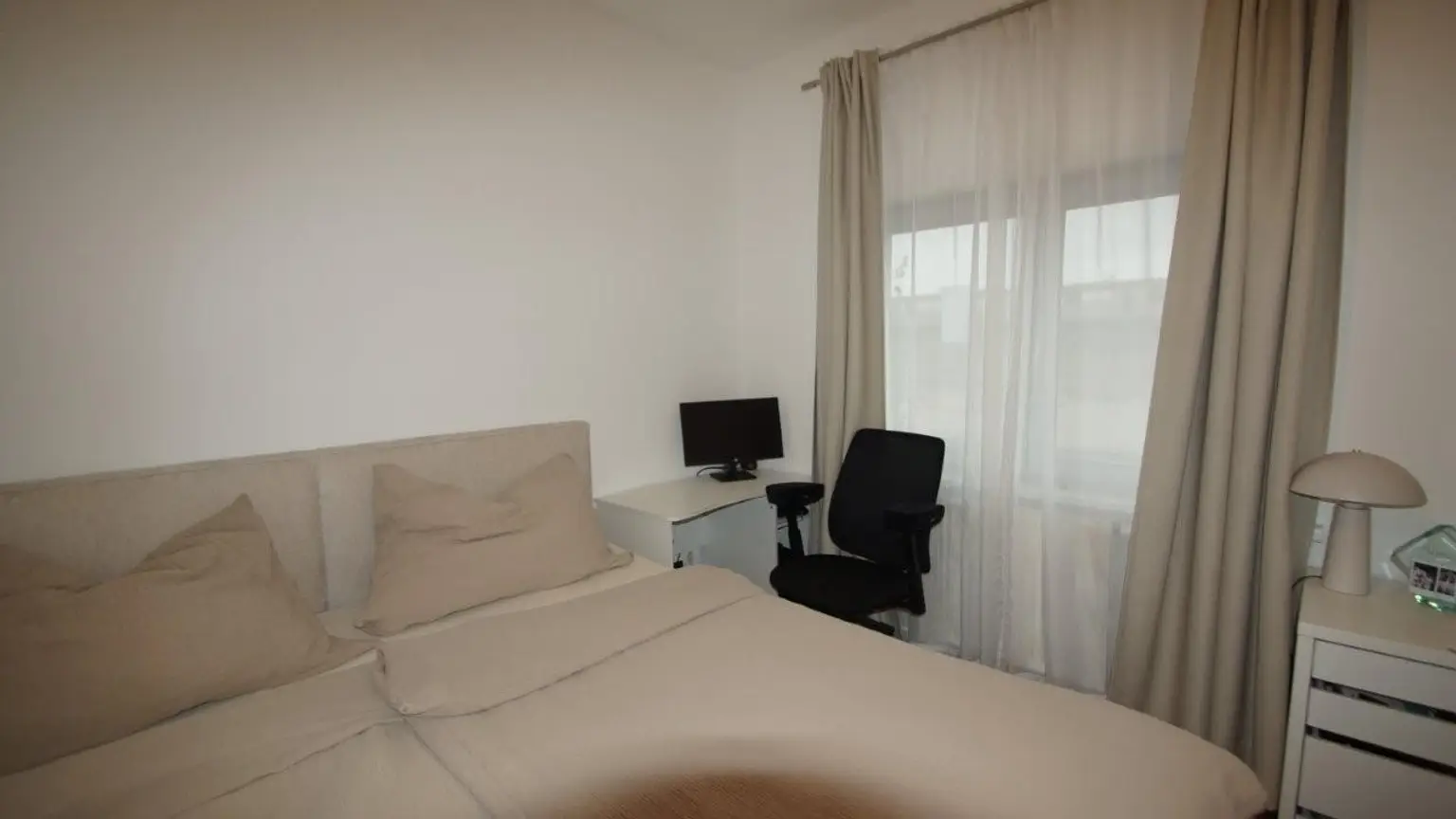 4 Schlafzimmer ETW 1220