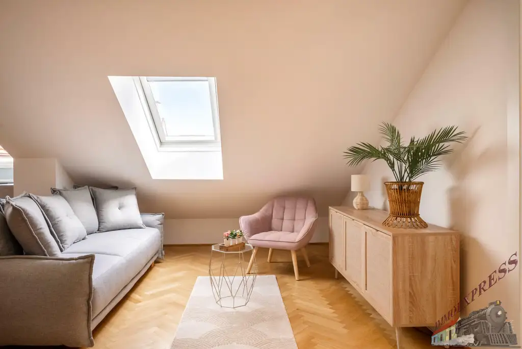 Eyecatcher- Wohnung - unbefristeter Vertrag -4-Zimmer im Dachgeschoß - inkl. Heizkosten & Warmwasser