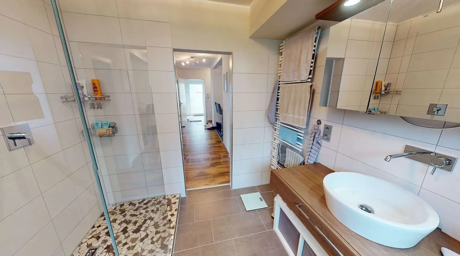 Bad Wohnung EG