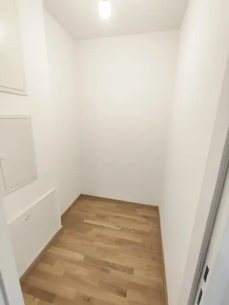 Modern wohnen in Meidling! Neubau 2-Zimmer-Erstbezug mit Balkon im 5. Liftstock - Top61