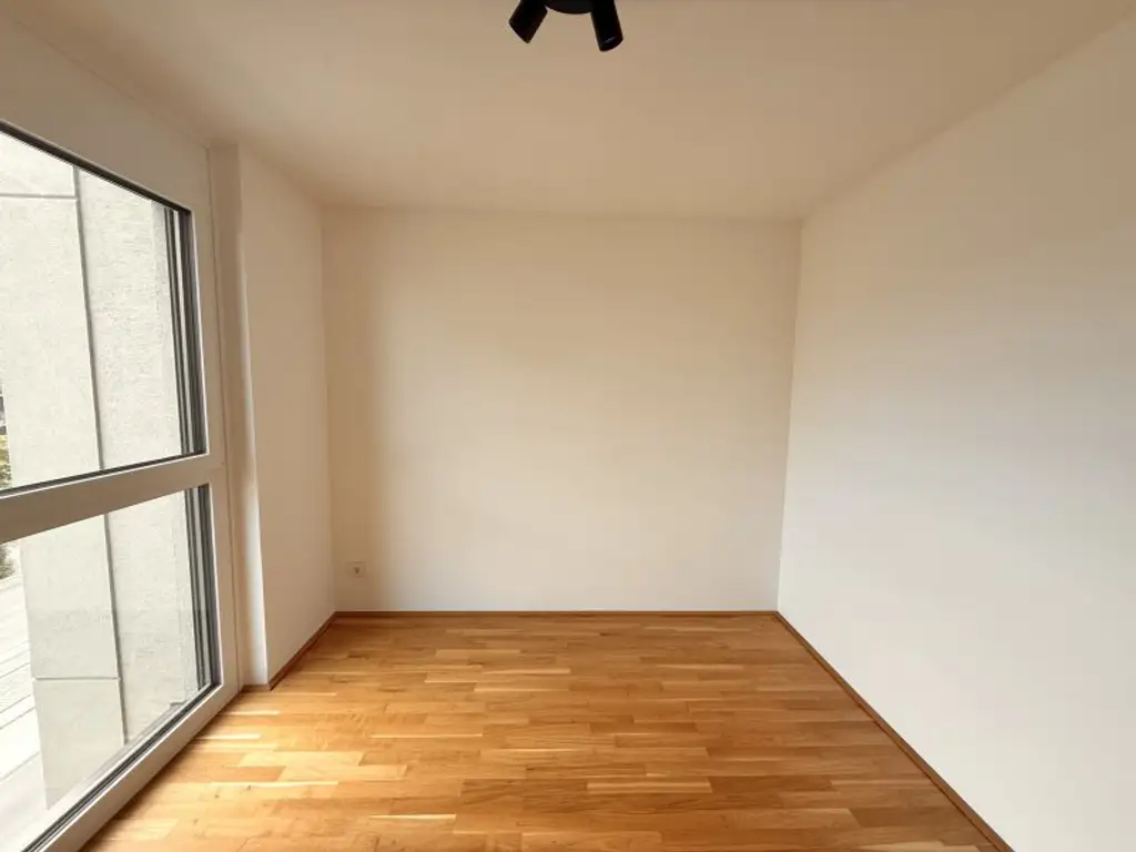 gut aufgeteilte 4-Zimmer Wohnung mit 2 WC's und einem südwest Balkon