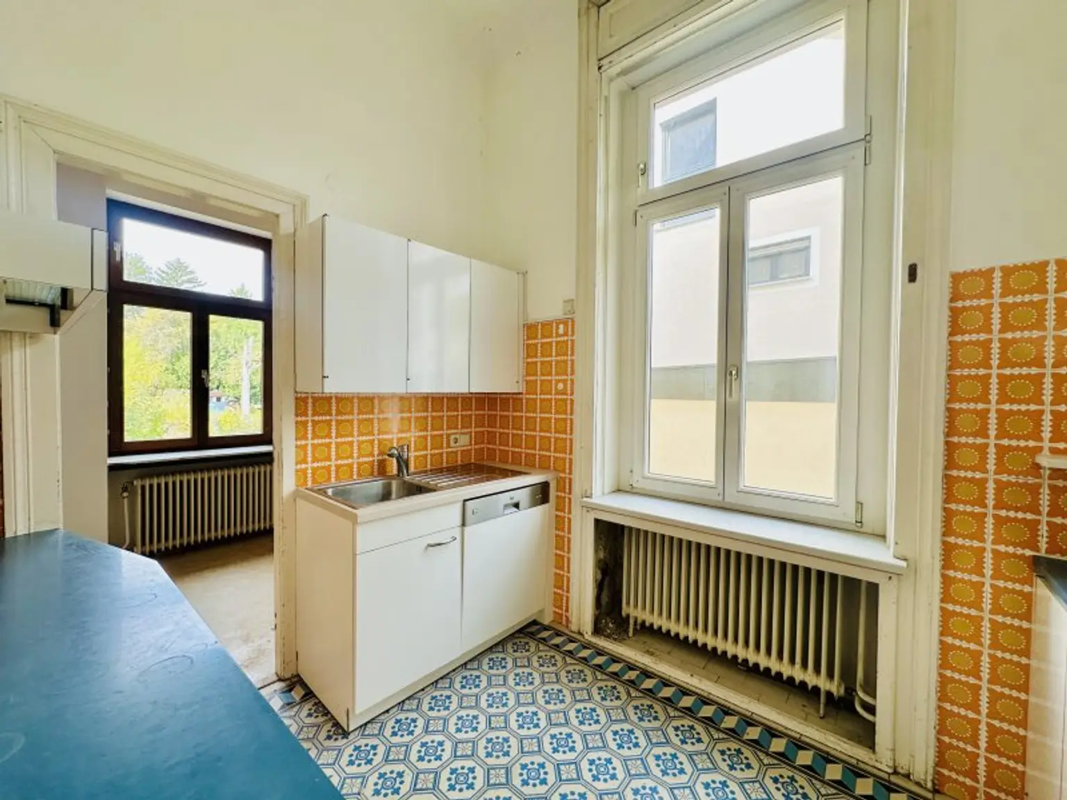 Sanierungsbedürftige Altbauvilla