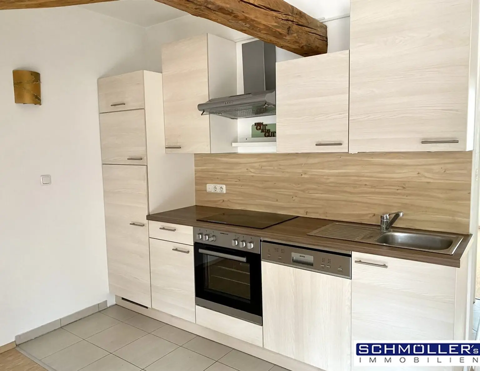 Charmante 2 Zimmer-Dachgeschoss-Wohnung im Zentrum
