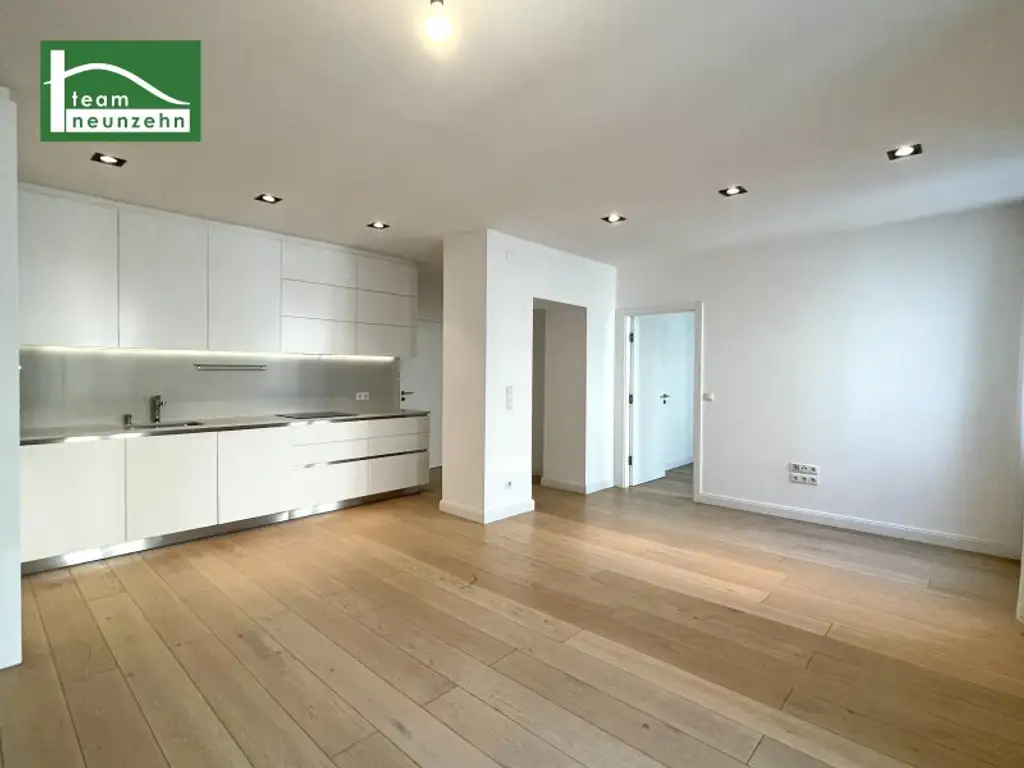 Klimatisierte Wohnung in Hofruhelage am Hohen Markt mit Stellplatzberechtigung! 2 Bäder und Balkon!