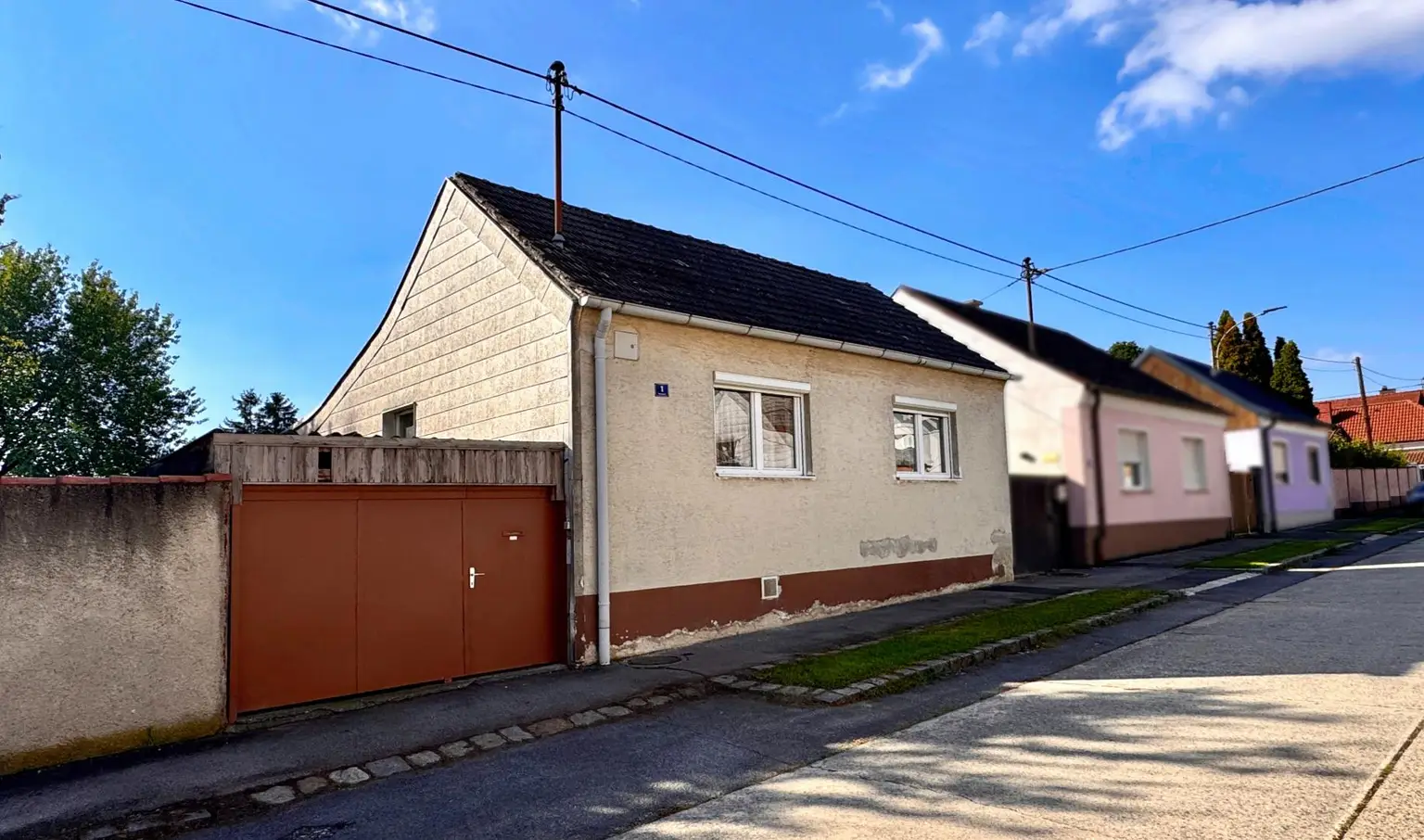 Kleines Haus zum Sanieren