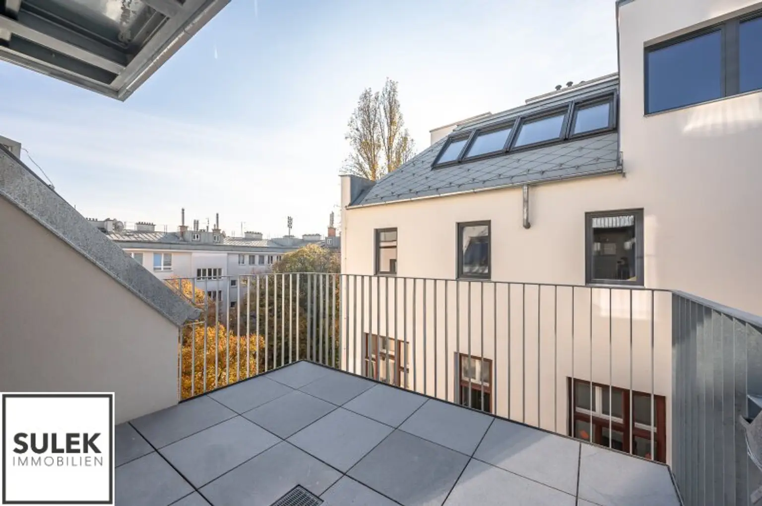 Erstbezug: traumhafte DG-Maisonette mit 3 Schlafzimmern und 2 Bädern