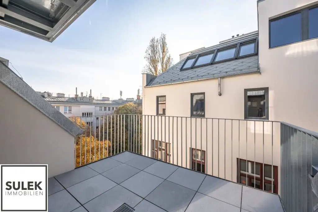 Erstbezug: traumhafte DG-Maisonette mit 3 Schlafzimmern und 2 Bädern