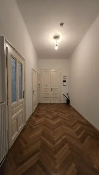 Stilaltbau im Servitenviertel - Sonnige Ausrichtung und Innenhof-Ruhelage