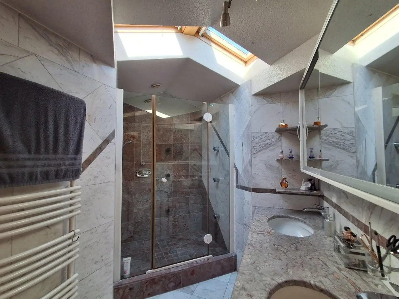 " Luxushaus auf Eigengrund mit Pool - KGV Ruthnergasse"