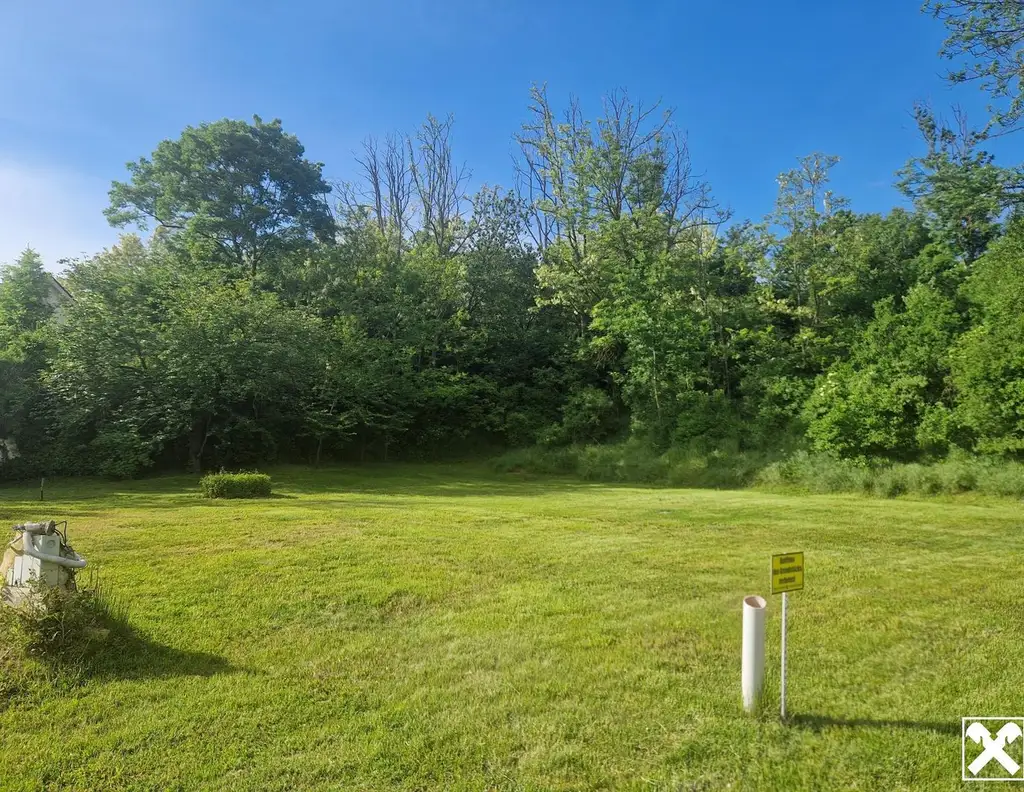 NEUER PREIS: BAUEN UND WOHNEN MIT AUS- UND FERNBLICK DIREKT AN FELDER ANGRENZEND IN AUSGEZEICHNETER WOHNLAGE IM NAHBEREICH VON WIEN UND KORNEUBURG