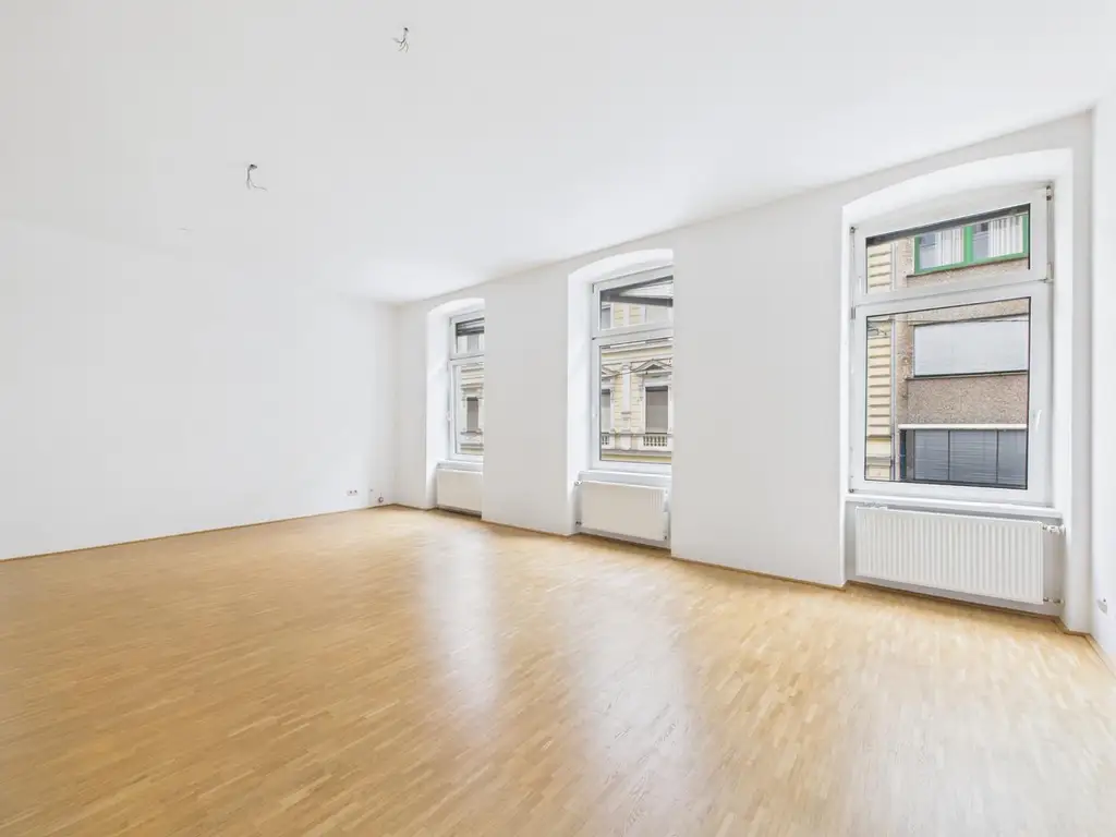 Linz/Zentrum: Büro- Ordinations- Praxisfläche im Herzen von Linz mit ca. 150 m2 + BALKON