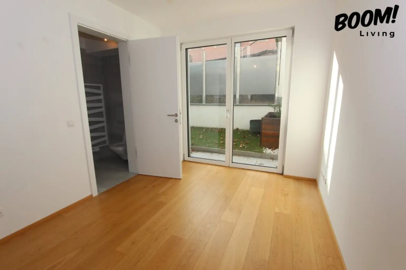 Moderner Wohntraum mit Garten und Terrasse – Erstklassige Lage im Grünen