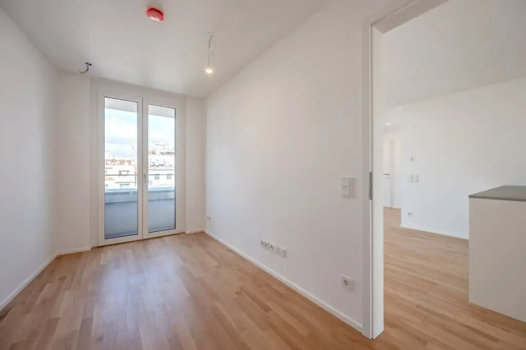++MOLLARD 50++ Stylish 3-room Apartment in Prime City Location (1/25)