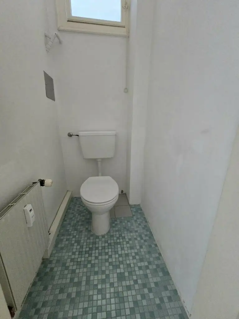 Wunderschöne Altbauwohnung mit Blick ins Grüne!