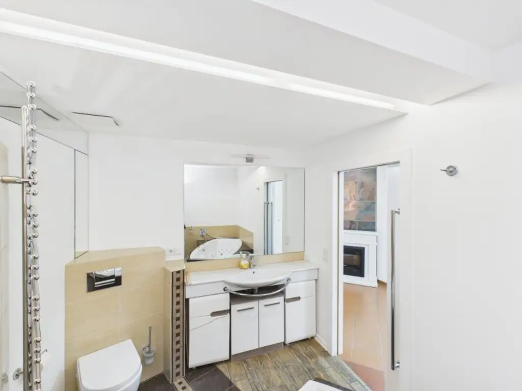 Moderne 2-Zimmer-Wohnung im Herzen von Baden- Jetzt entdecken!