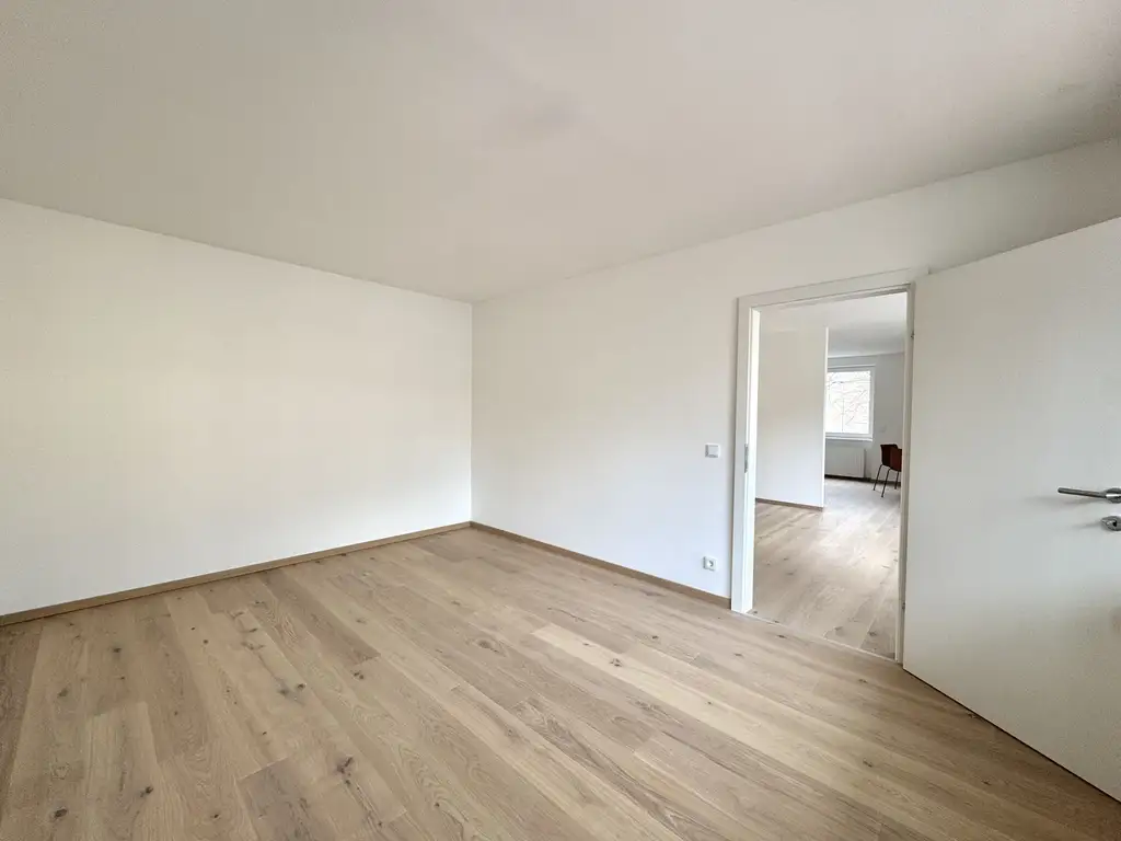 Die feine Art zu wohnen – 4 Zimmer Gartenwohnung mit architektonischem Anspruch