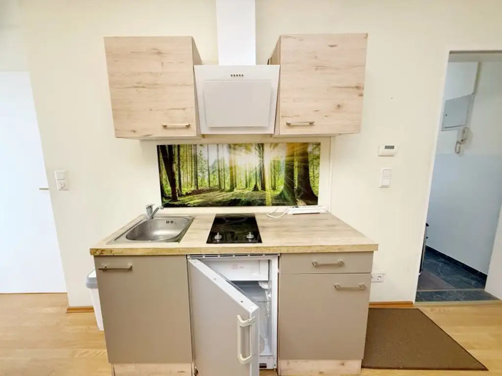 Helle, zentrale 3-Zimmer-Wohnung – teilmöbliert & WG-tauglich
