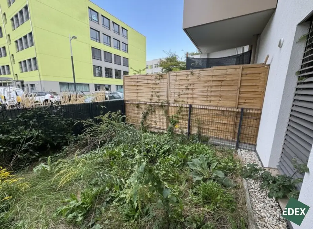 Ab sofort: Moderne 2-Zimmer-Wohnung mit Terrasse und Garten nahe U1
