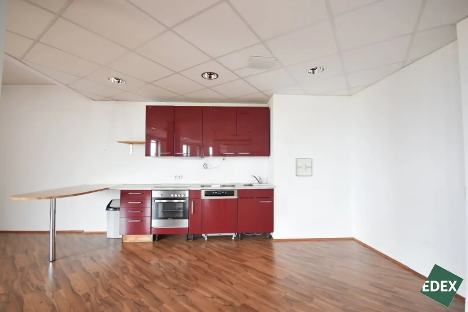 Modernes Büro mit guter Anbindung und Terrasse