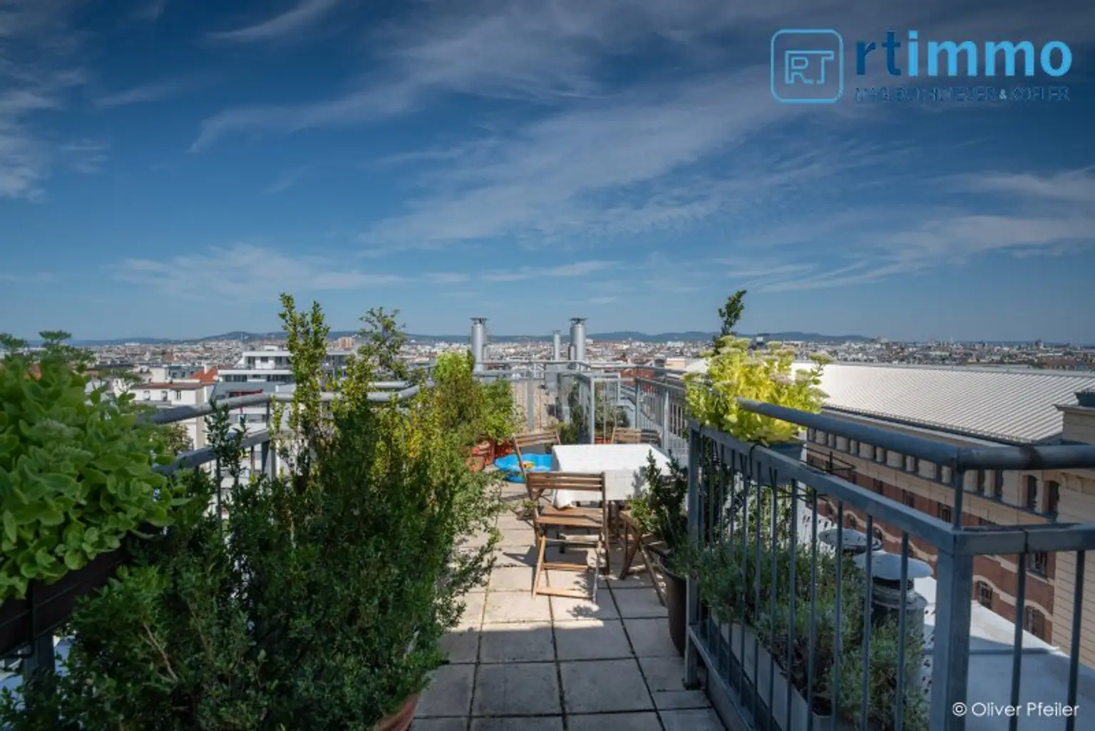 UNKONVENTIONELLE GALERIEWOHNUNG | 6 ZIMMER | ATEMBERAUBENDER WEITBLICK