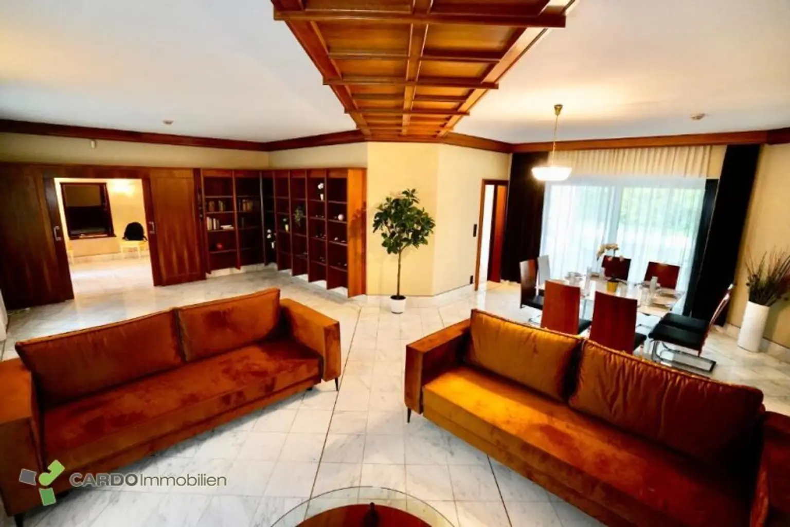 Wohnen oder Baubewilligtes Grundstück für ca. 615,15m² Wohnfläche, ca. 91,48m² Terrassen, 13 Garagenplätze