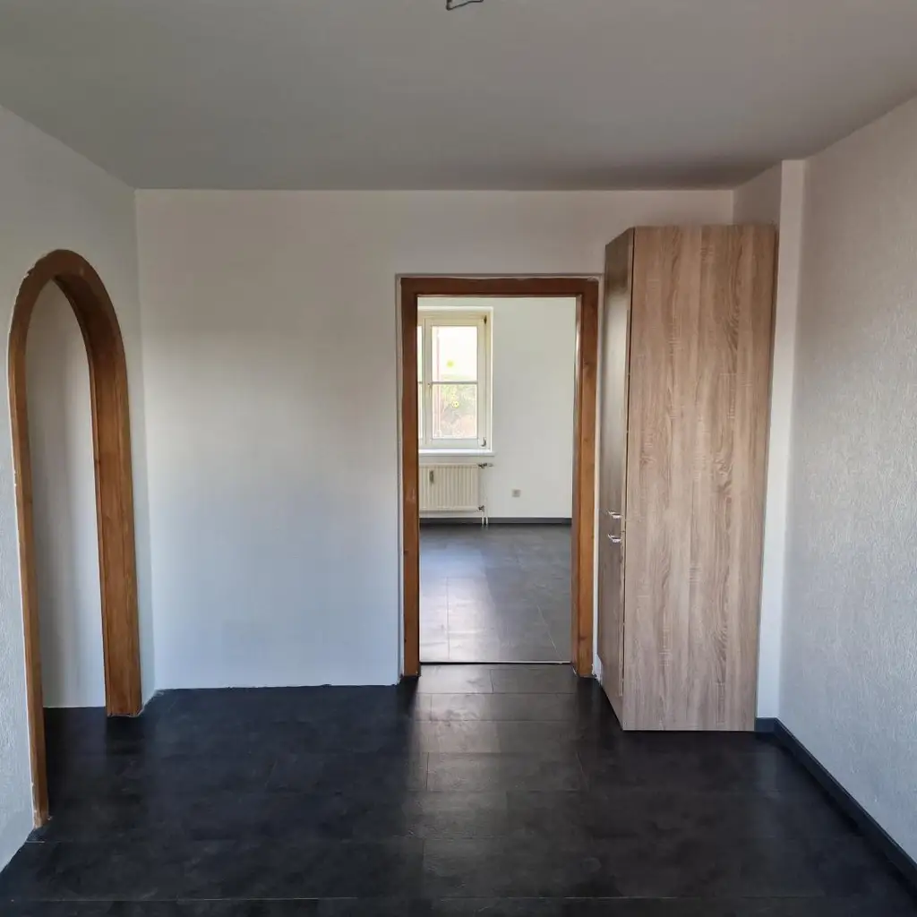 Gut aufgeteilte 2-Zimmer-Wohnung mit Badewanne