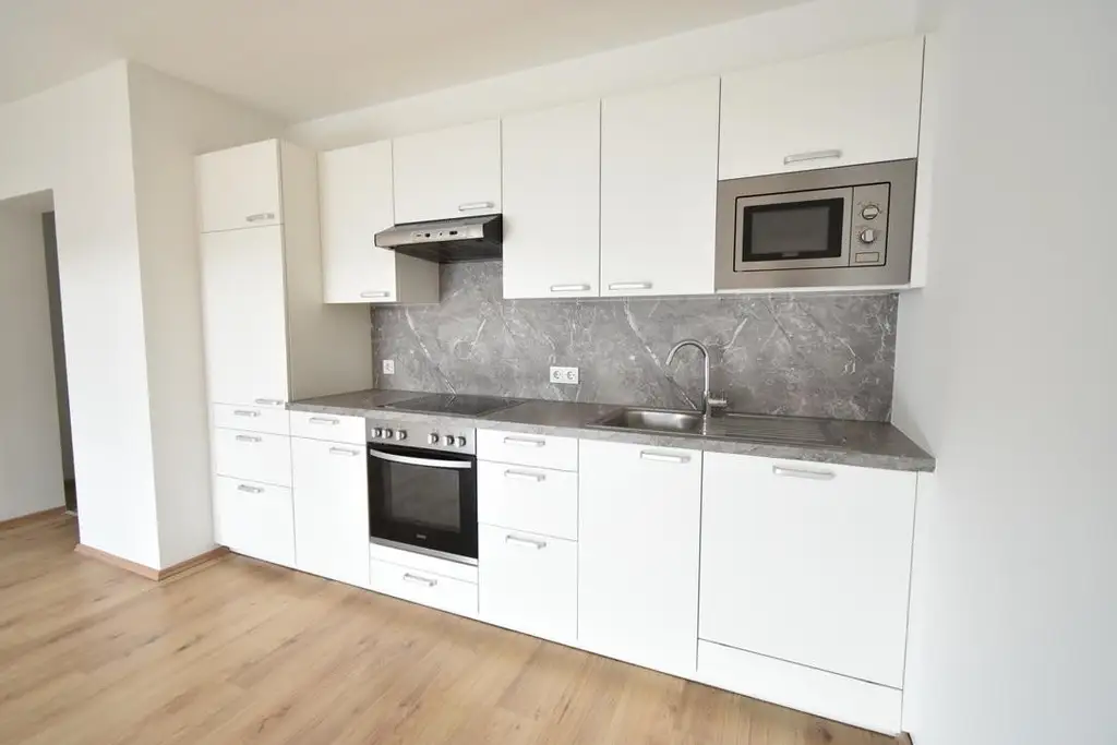 Barrierefreie 3-Zimmer-Wohnung mit Küche und Balkon in zentraler Lage!