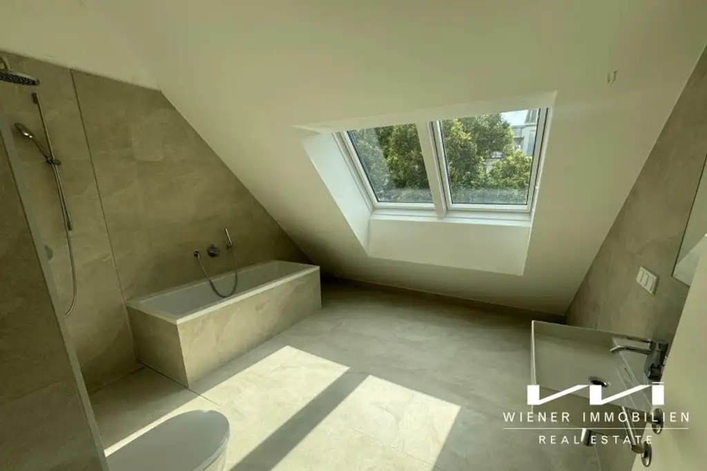 Modernes Wohnen im Herzen Wiens: Luxus Dachgeschoß mitten in Wieden