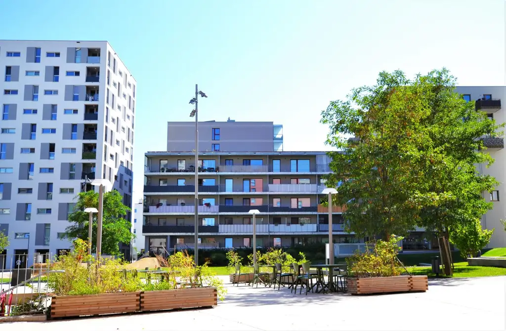 Hochwertig eingerichtetes Designer-Restaurant in aufstrebender Lage