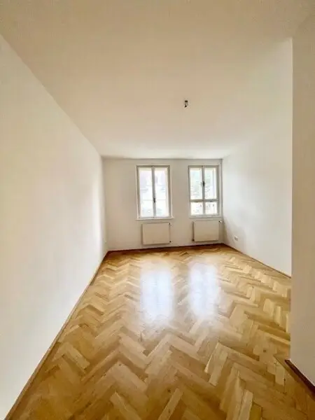 Charmante 147m2 Altbau-Maisonette in Gersthof – 4 Zimmer, Terrasse & idyllischer Allgemeingarten!