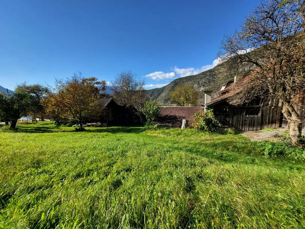 Panoramablick inklusive -  Baugrundstück mit Altbestand in schönster Lage