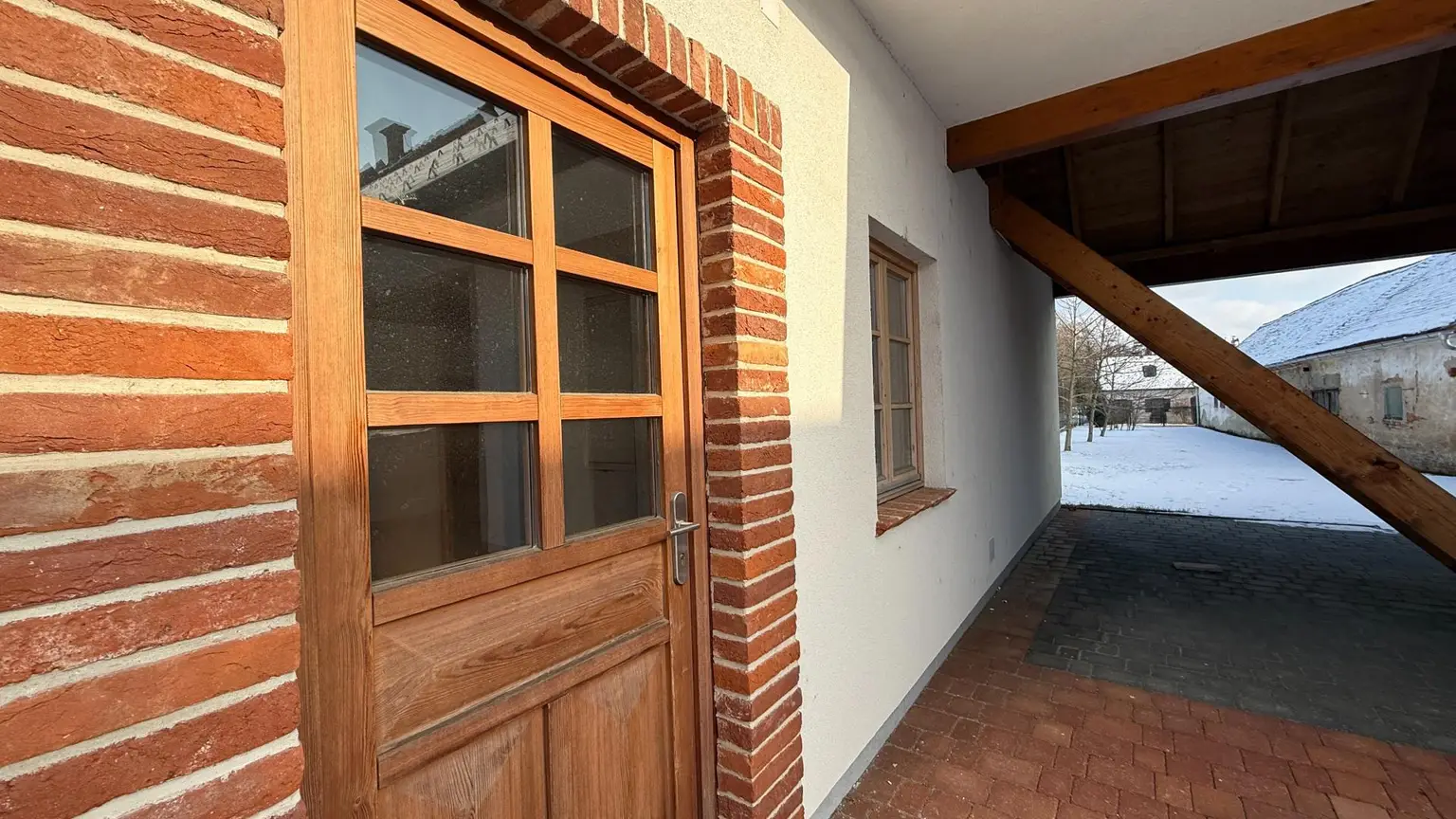 Eingang zum Gästbereich belagsfertig