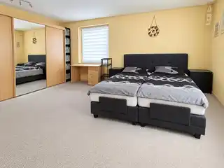 EG Schlafzimmer