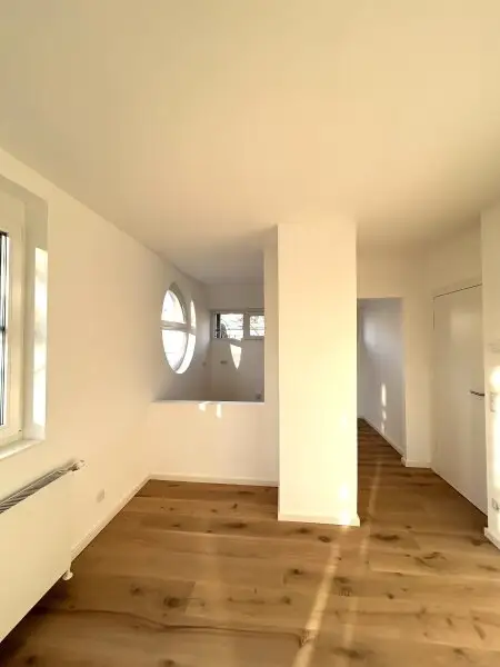 Wohnen mit Weitblick: Stilvolle 2-Ebenen-Wohnung mit Terrassen in der Sieveringerstraße