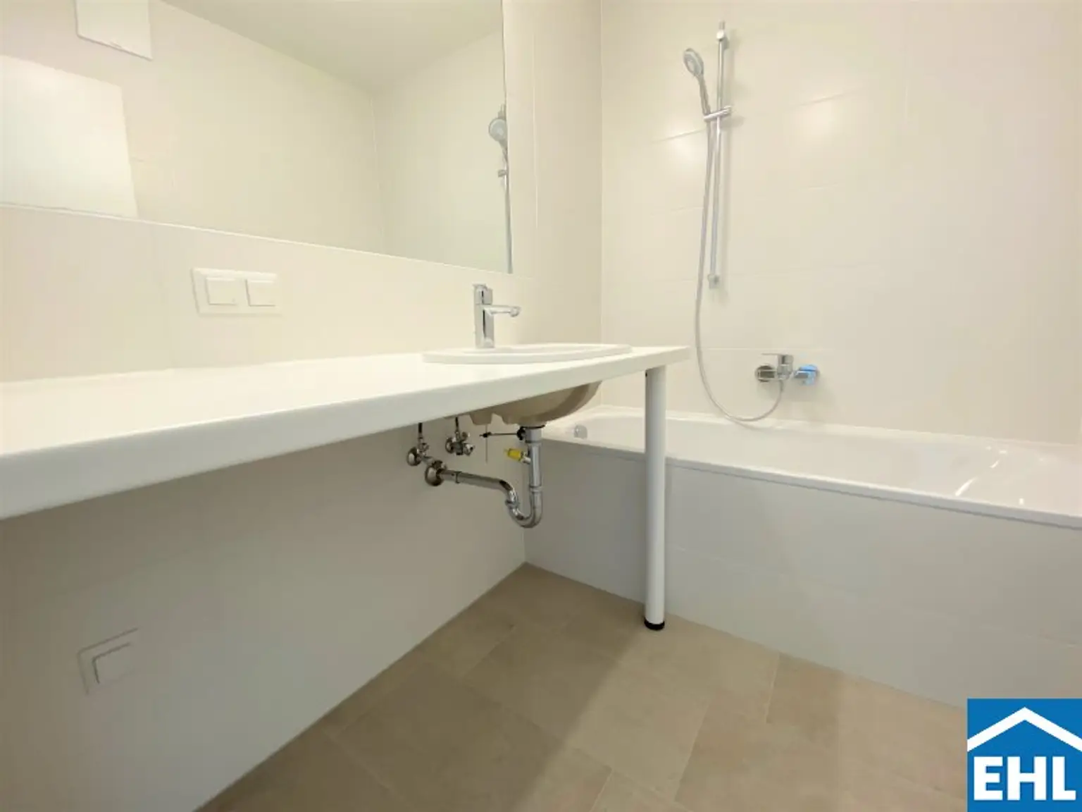 Moderne 3 Zimmergartenwohnung nahe Trillerpark