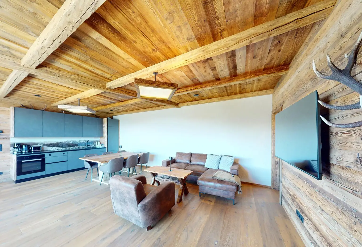 Chalet - Puschlin - Wohn, Koch & Essbereich