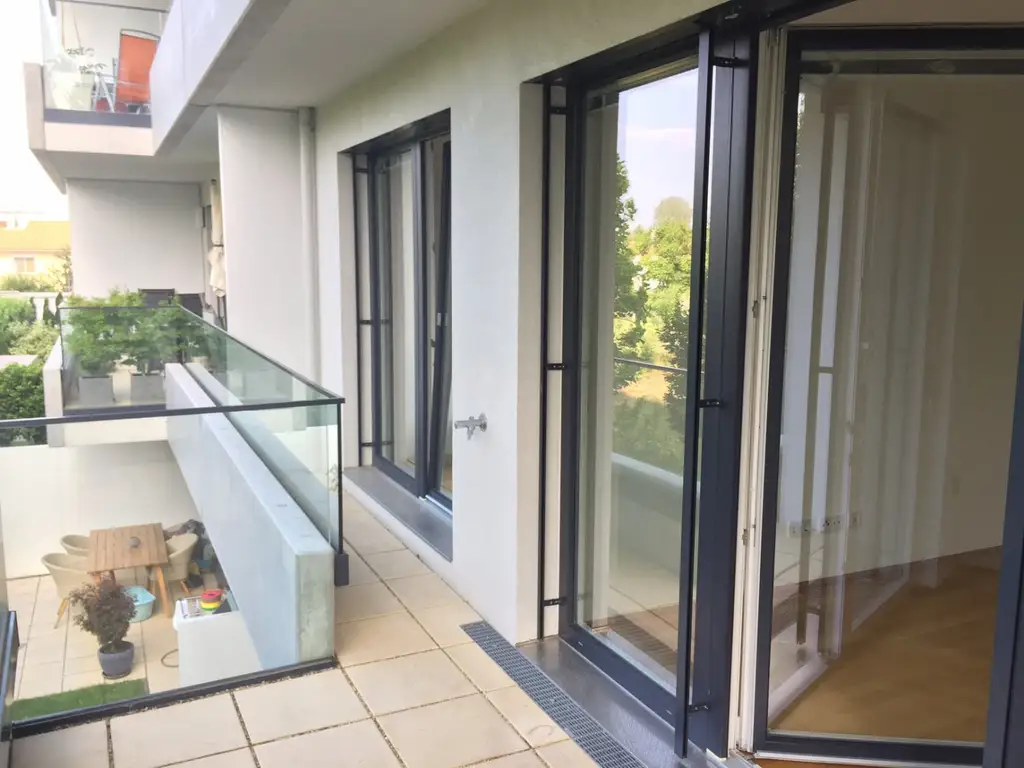 Schöne 3-Zimmer-Wohnung mit Blick ins Grüne im 22ten!