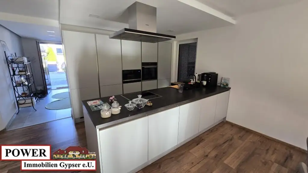 sofort zu beziehen ! Großzügiges, gemütliches Top Ausgestattetes Eckreihenhaus