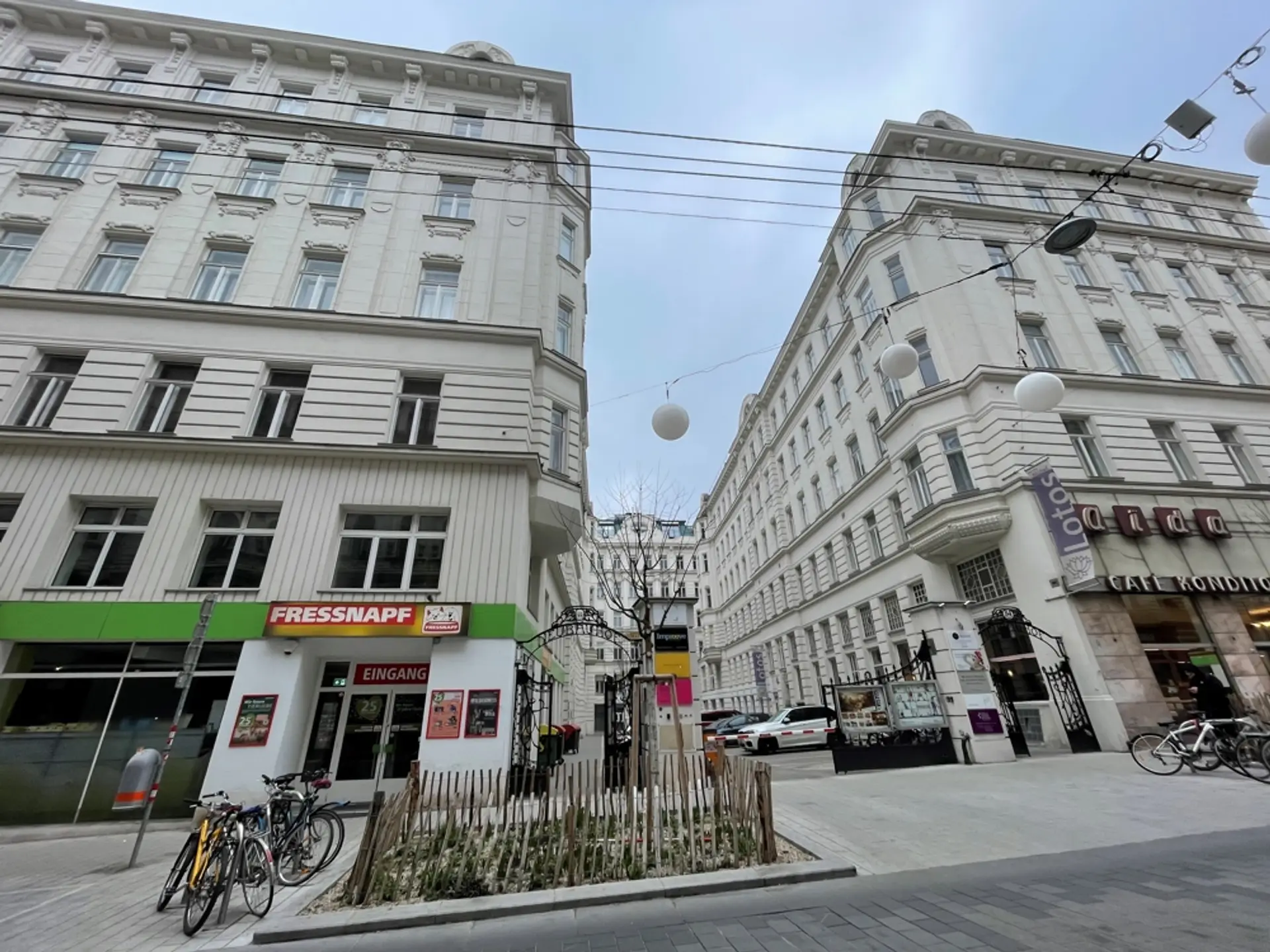 1070 Wien, Neubaugasse 64-66 außen