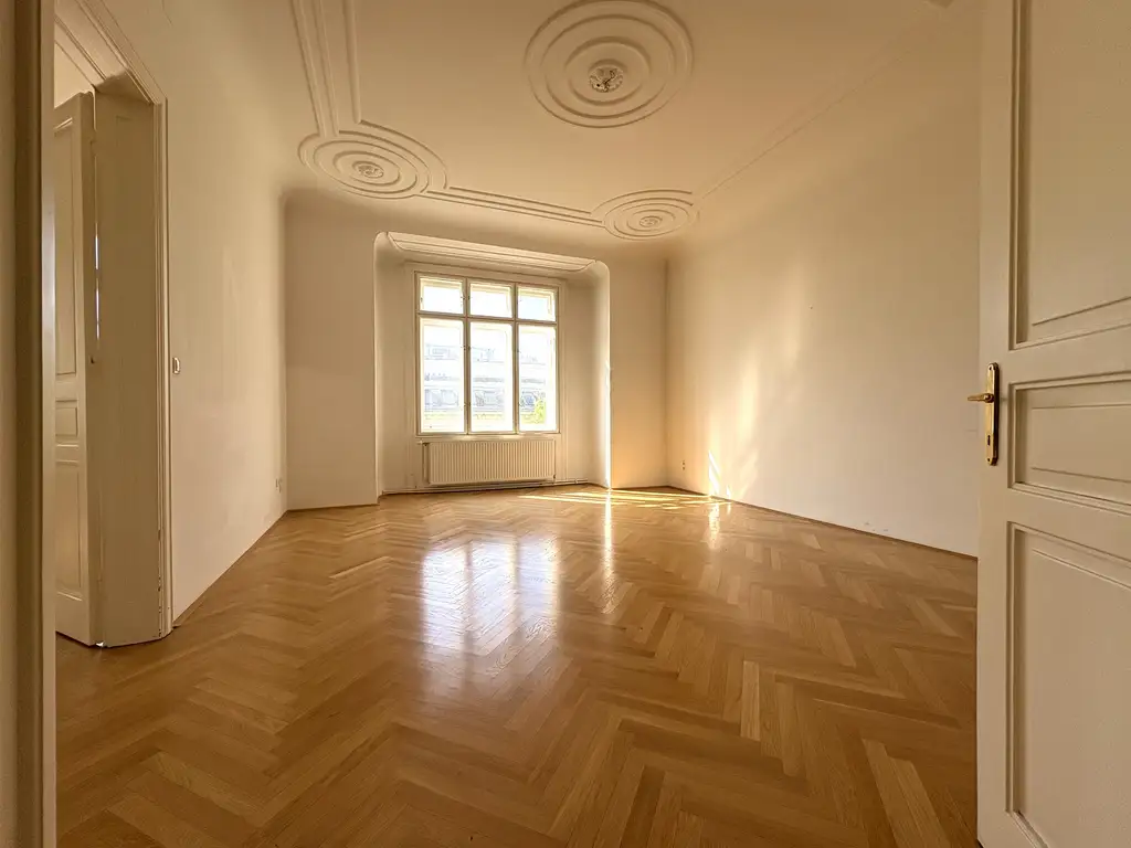 Luxuriöse 4,5 - Zimmerwohnung I im Herzen von 1060 Wien