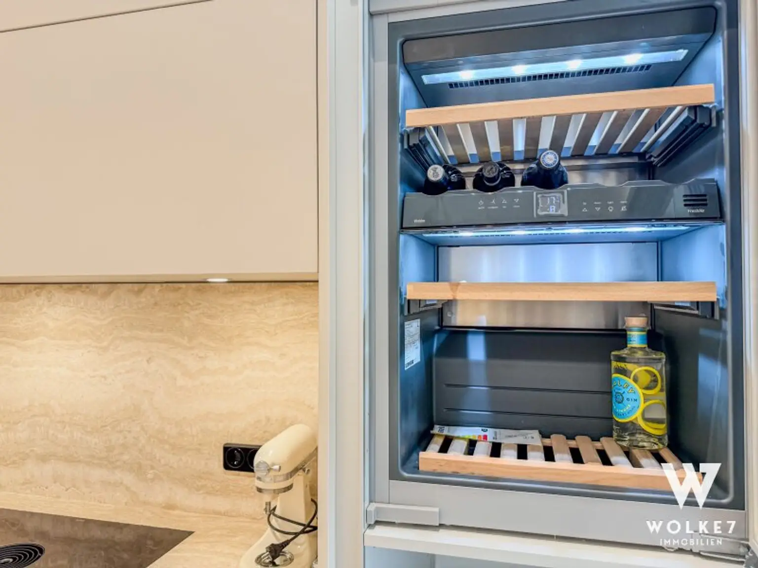 Stilvoller Altbau mit LIFT –  saniert und zentral gelegen I Nähe Eurospar I Nähe AKH | Klimaanlage I Hochwertige Küche