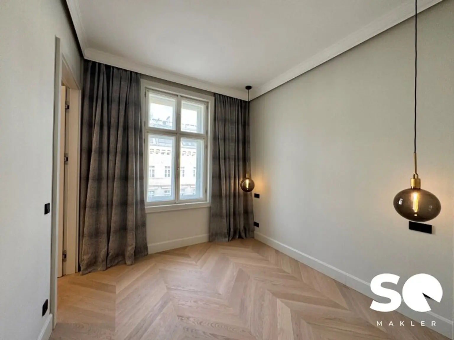 #SQ - ELEGANTER ERSTBEZUG IN ZENTRALER LAGE: STILVOLL SANIERTE ALTBAUWOHNUNG NÄHE INNENSTADT