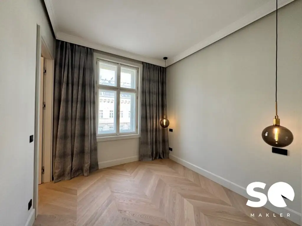 #SQ - ELEGANTER ERSTBEZUG IN ZENTRALER LAGE: STILVOLL SANIERTE ALTBAUWOHNUNG NÄHE INNENSTADT