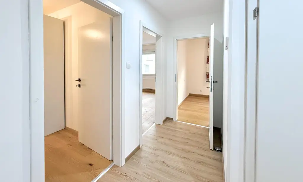 Nähe Mariahilferstraße / Sofort einziehen / 2 Zimmerwohnung