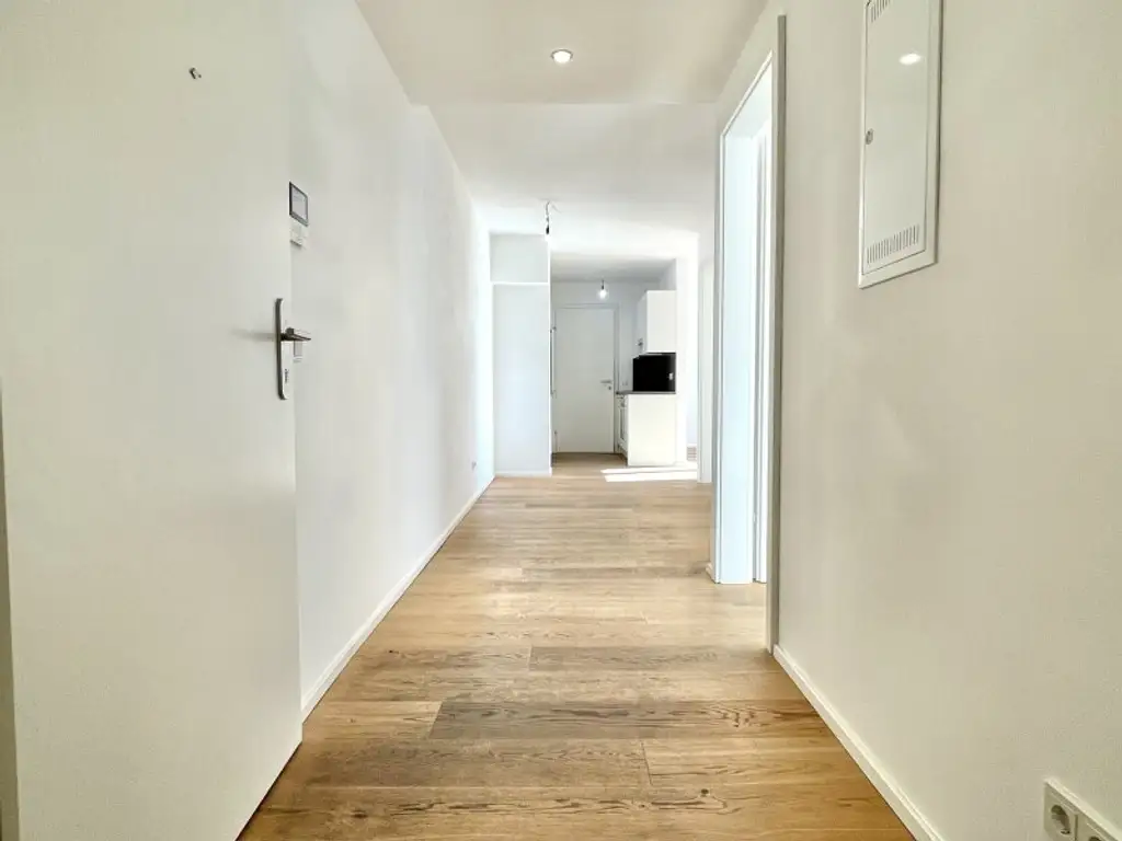 *TERRASSENTRAUM - Goldener Hirsch – Stilvolle 3-Zimmer-Wohnung mit Terrasse & Balkon in der Ziedlergasse, 23. Bezirk*