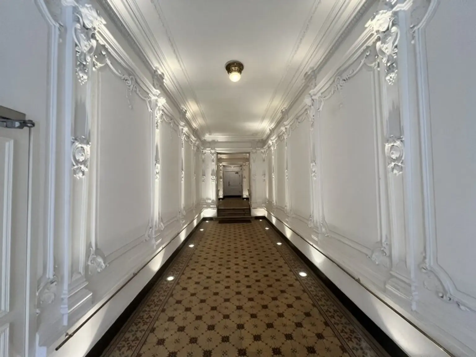 Schöne, repräsentative Büro- oder Kanzleiräumlichkeiten in bester Innenstadtlage - Nähe Stephansplatz (!)