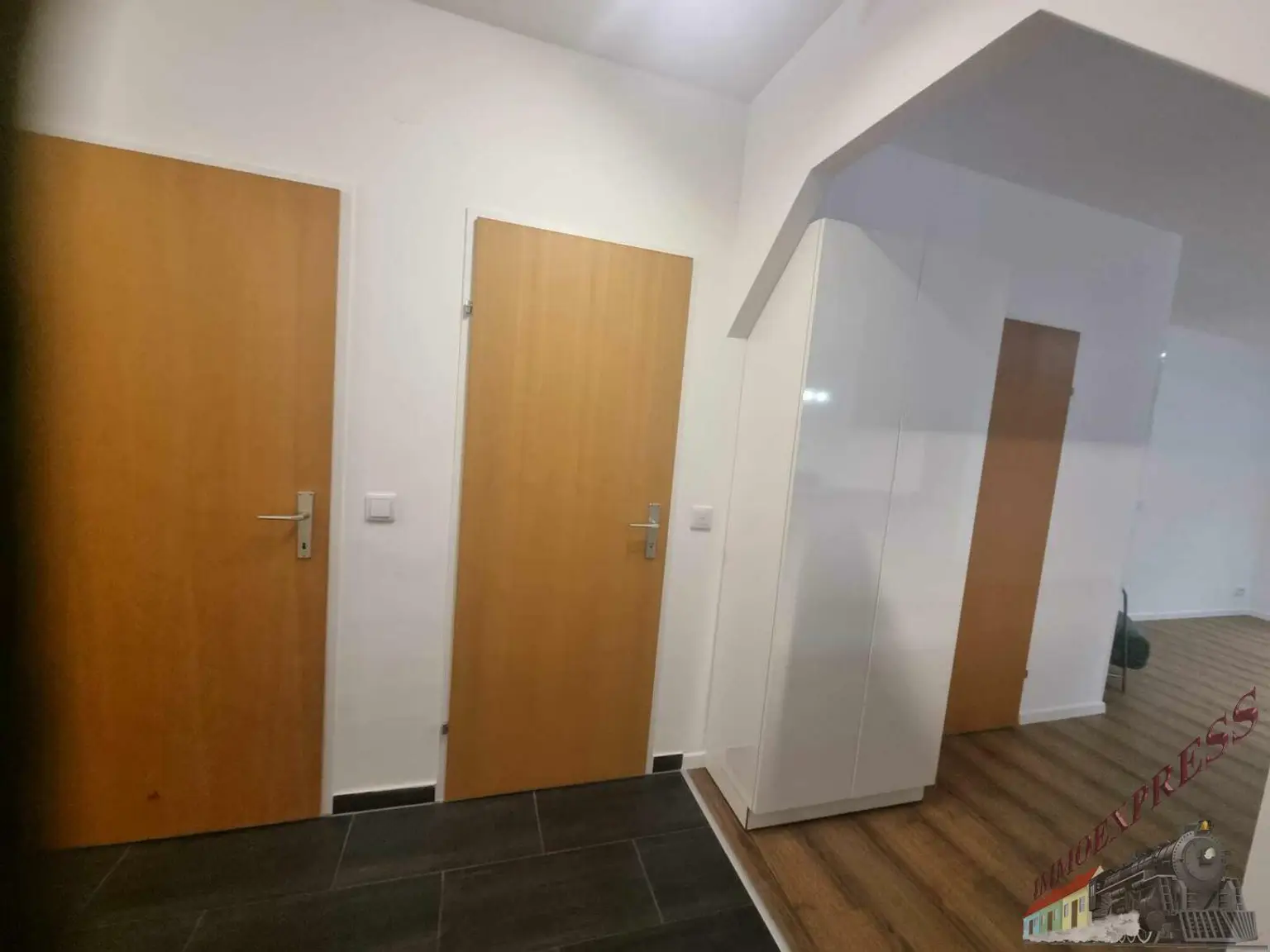 Neu sanierte Niedrigenergiewohnung mit Loggia nähe Traisenpark