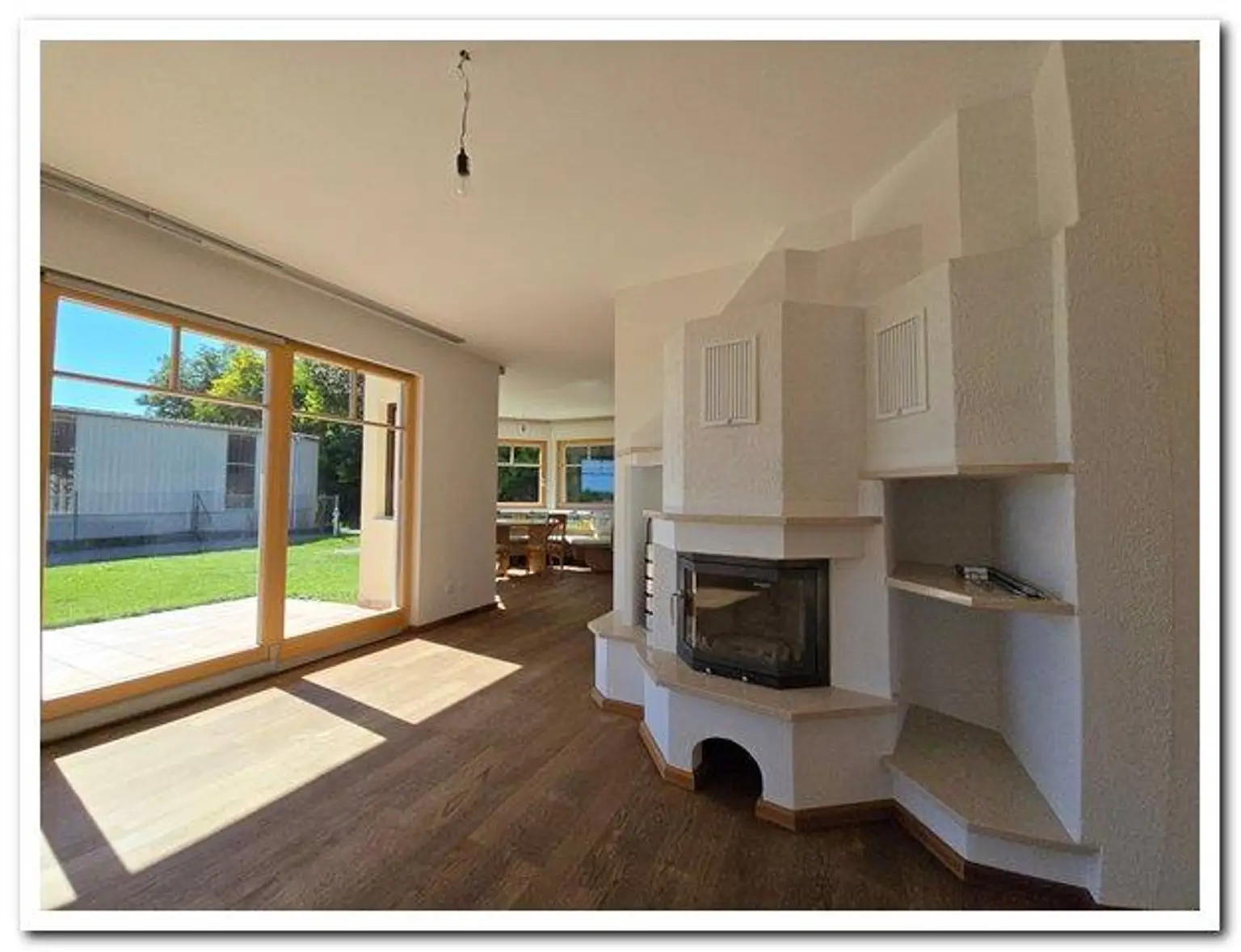 3701 nahe Großweikersdorf/Großwiesendorf: Modernes Einfamilienhaus mit Wohnkeller (sep. Eingang)