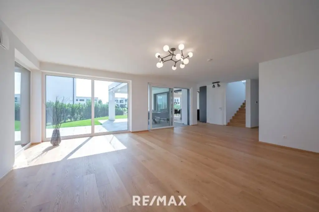 Leben pur! Exklusiv und natürlich zugleich. Im Sommer sonnen-,  im Winter eisbaden.