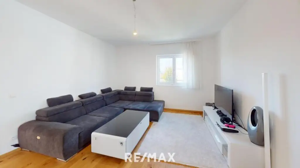 REPRÄSENTATIVE TRAUMVILLA IN BESTLAGE VON HIMBERG NÄHE WIEN & U1